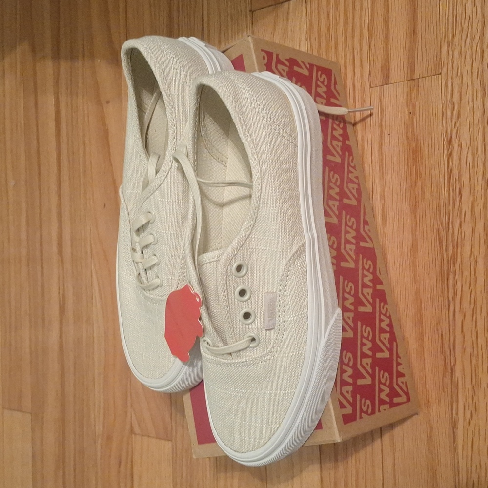 Vans light khaki tennis shoes new never worn size 6
